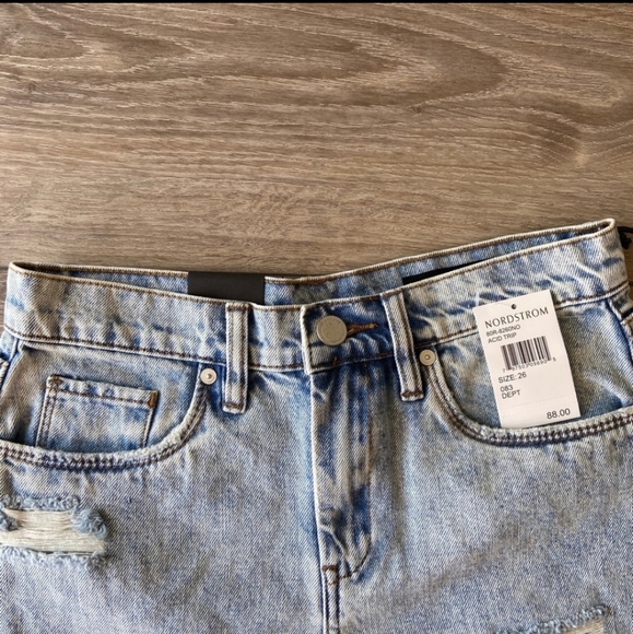 Blank NYC Acid Trip denim shorts - Picture 4 of 10